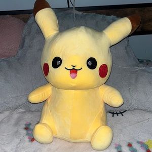 Cute big size pikachu